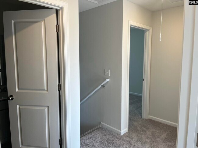 Building Photo - 925 S Desert Orch Ln