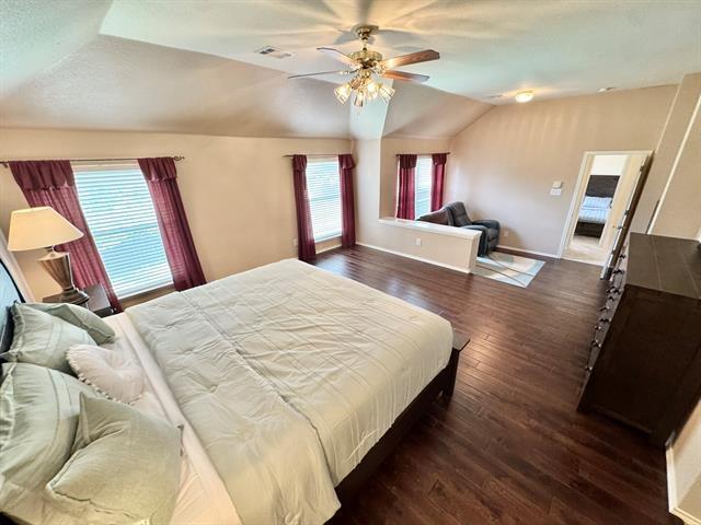 Building Photo - 2429 Deer Horn Dr