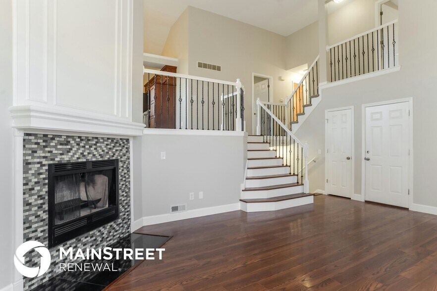 Building Photo - 7 Sherry Ct