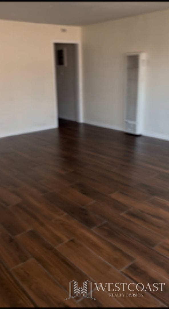 Building Photo - 1041 W Reeve St