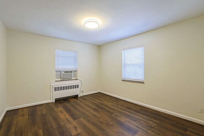 Building Photo - 3470 Brotherton Rd