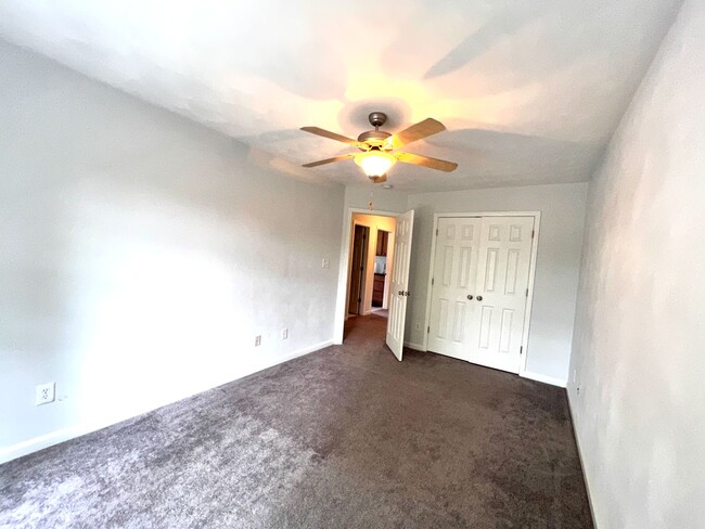 Building Photo - 4 bedroom home in Oceanview, Norfolk