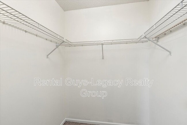 Building Photo - 3854 Windridge Ct