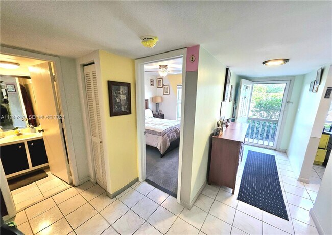 Building Photo - 1448 Churchill Cir