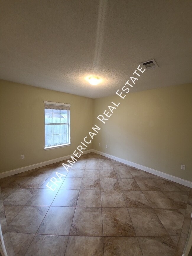 Building Photo - 1608 Ella Ruth Dr