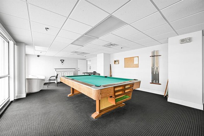 Building Photo - 3301 S Ocean Blvd