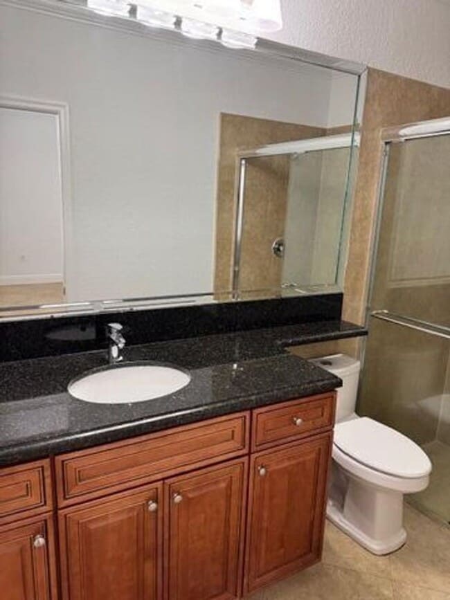 Building Photo - 3201 John's Pl