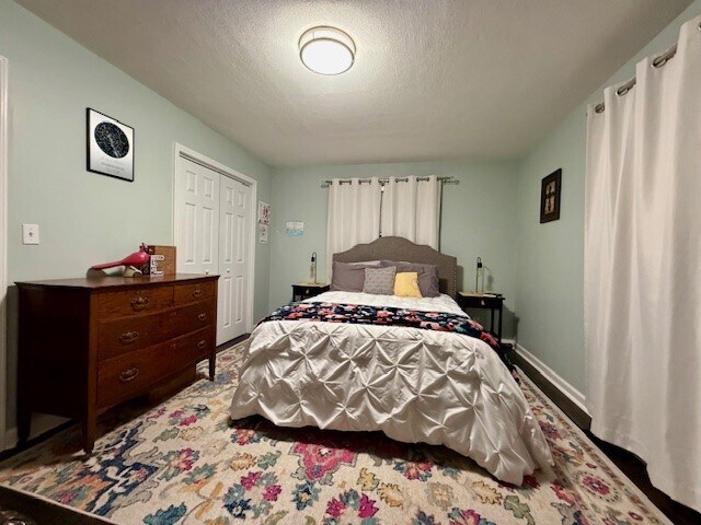 Building Photo - 6 Apple Tree Ln