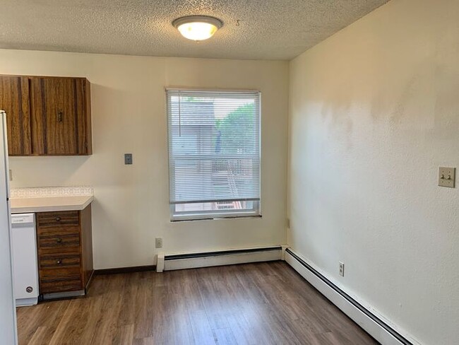 Building Photo - Great 3 Bedroom 1 Bathroom in Loveland!