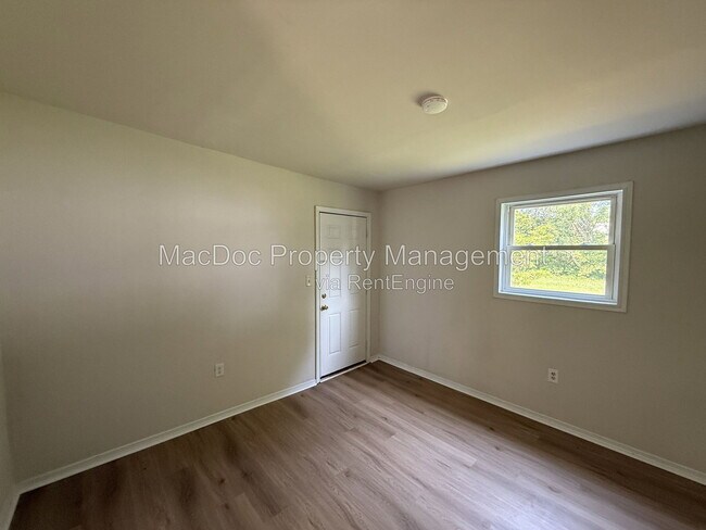 Building Photo - 209 Hamilton St