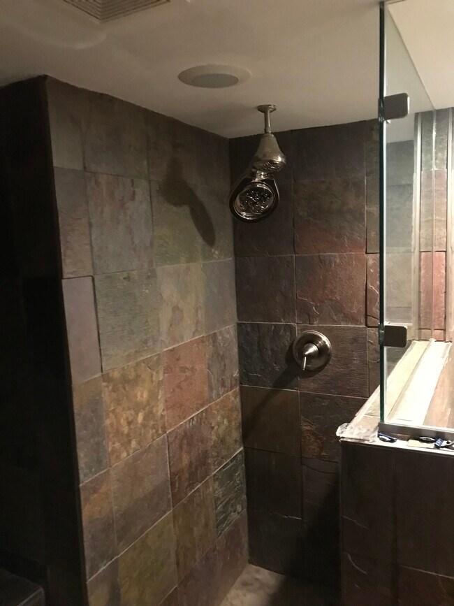 shower - 1620 E Broad St