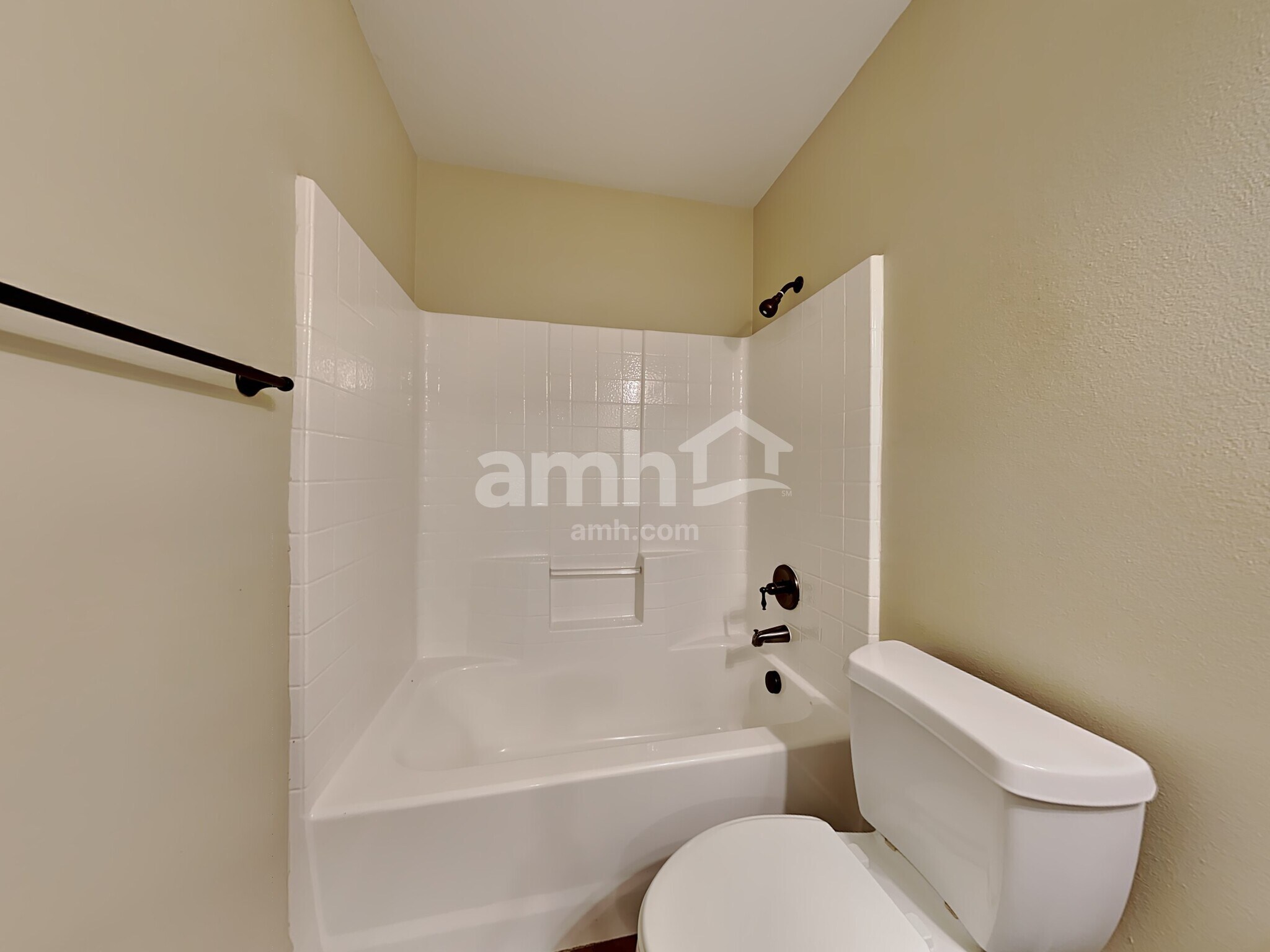 Building Photo - 2301 Arrowhead Dr