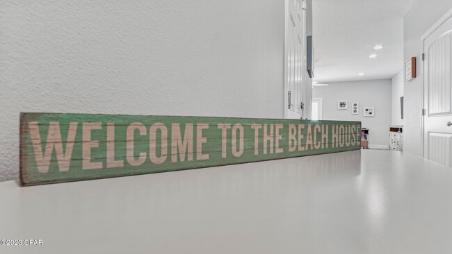 Building Photo - 7450 Shadow Lake Dr