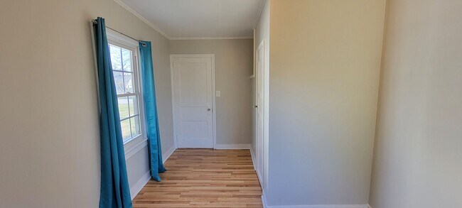 Building Photo - 125 Richlands Ave