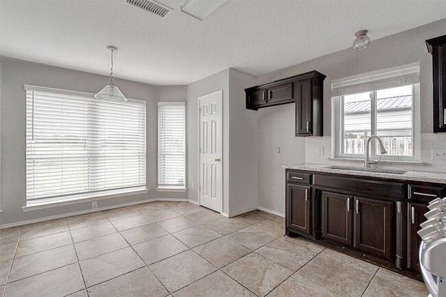 Building Photo - 9512 Carson Ranch Rd