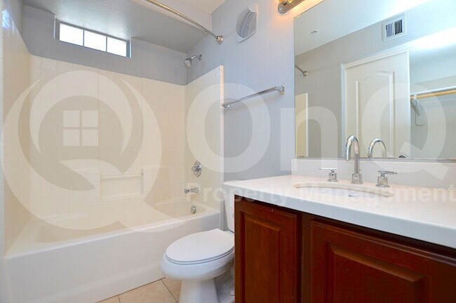 Building Photo - 280 S Evergreen Rd