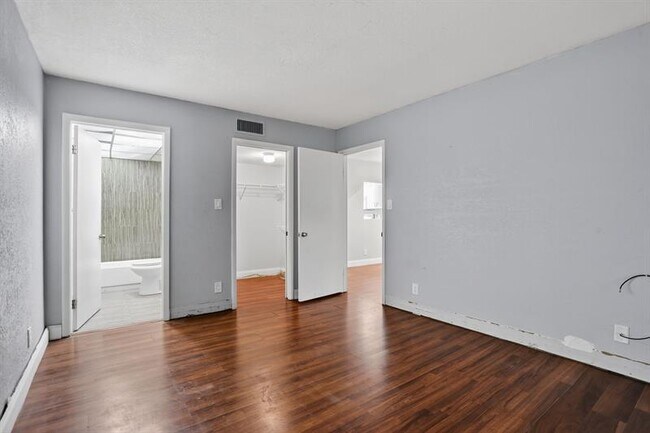 Building Photo - 3341 NW 47th Terrace
