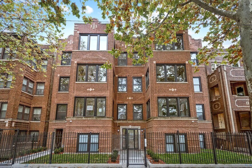 Building Photo - 6041 S Saint Lawrence Ave