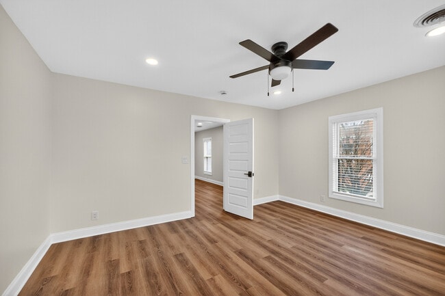 Building Photo - 305 W Exchange St