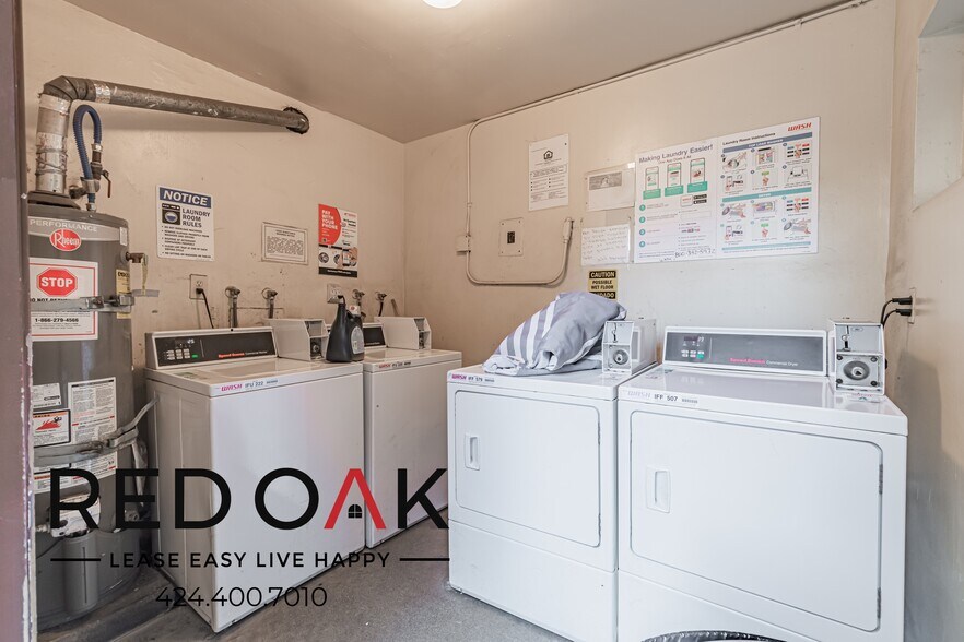 Building Photo - 4324 Walnut St