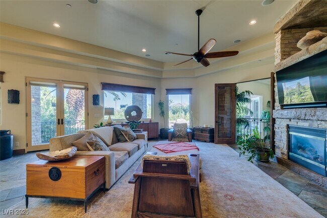 Building Photo - 549 Regents Gate Dr