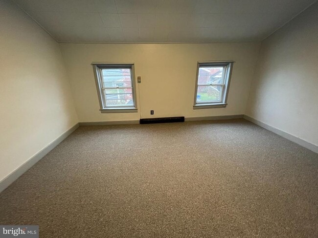 Building Photo - 105 Spring Garden St