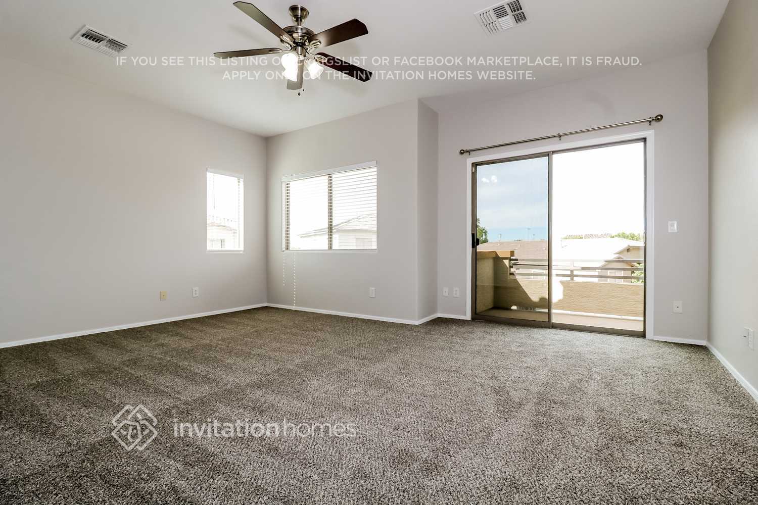 Building Photo - 8806 W Gardenia Ave