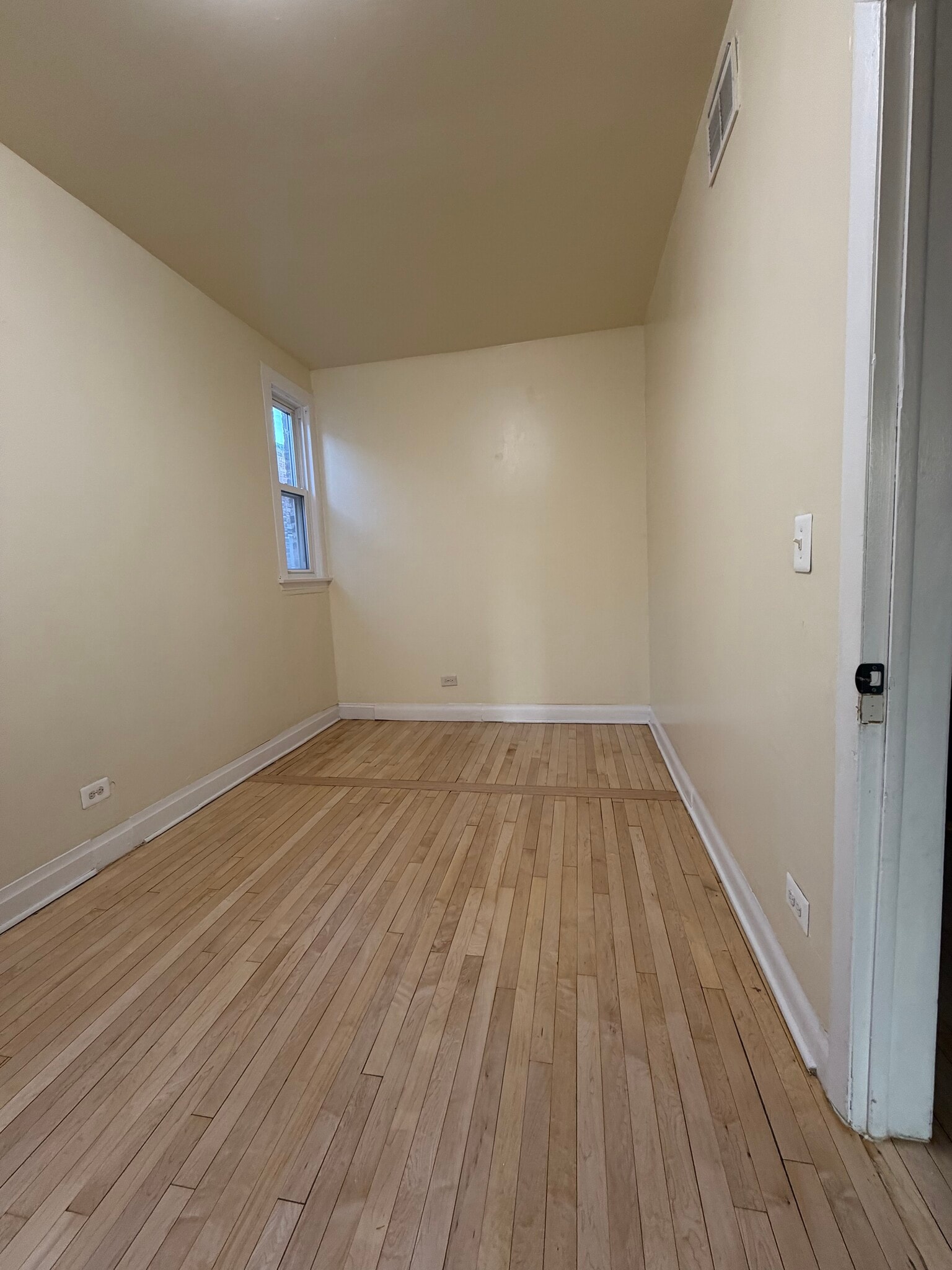 2nd Room - 2423 S 57th Ct