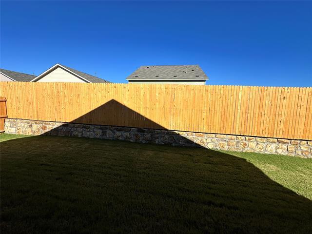 Building Photo - 1037 Raintree Rd