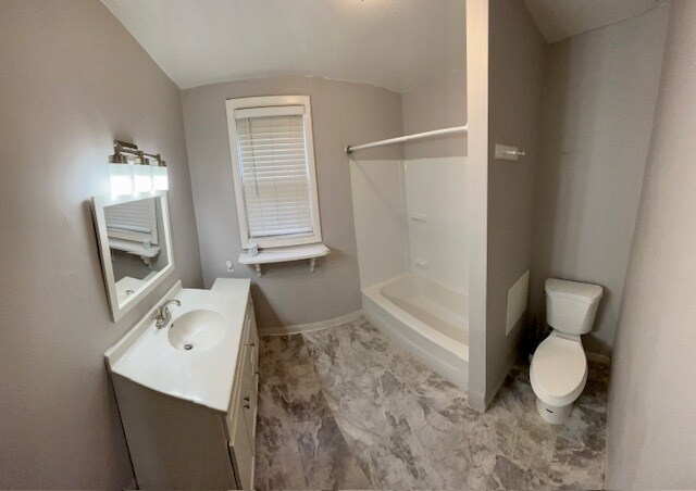 Building Photo - 299 Fargo Ave