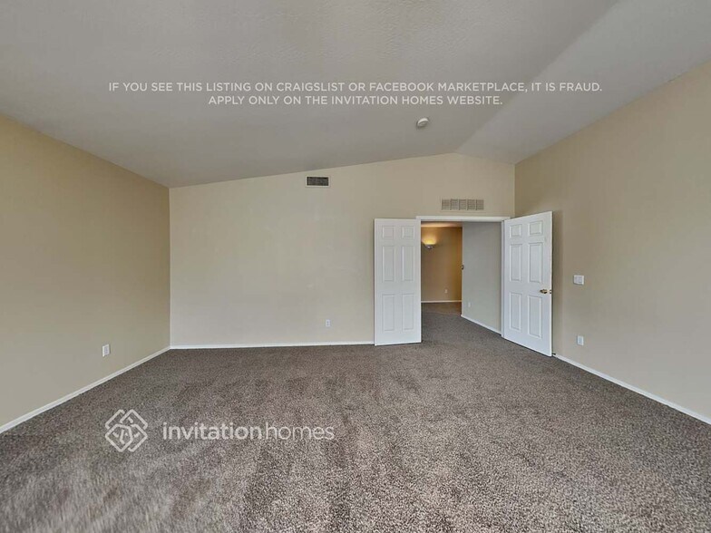Building Photo - 10535 W Chickasaw St