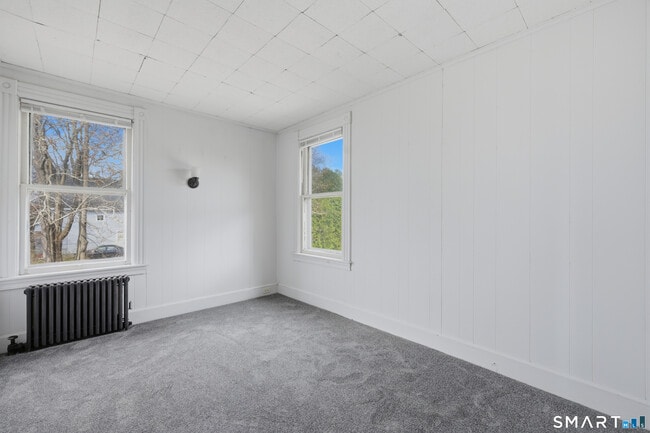 Building Photo - 45 Dunham St