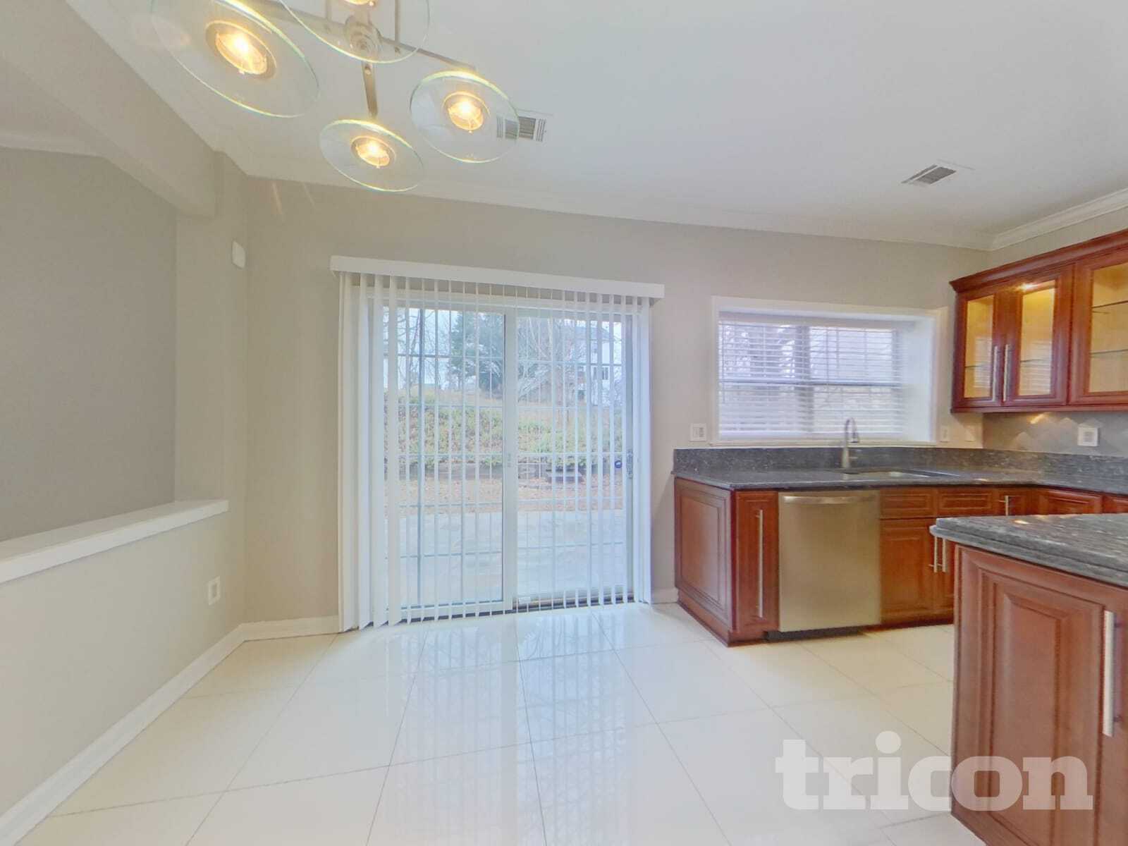 Building Photo - 5910 Haterleigh Dr