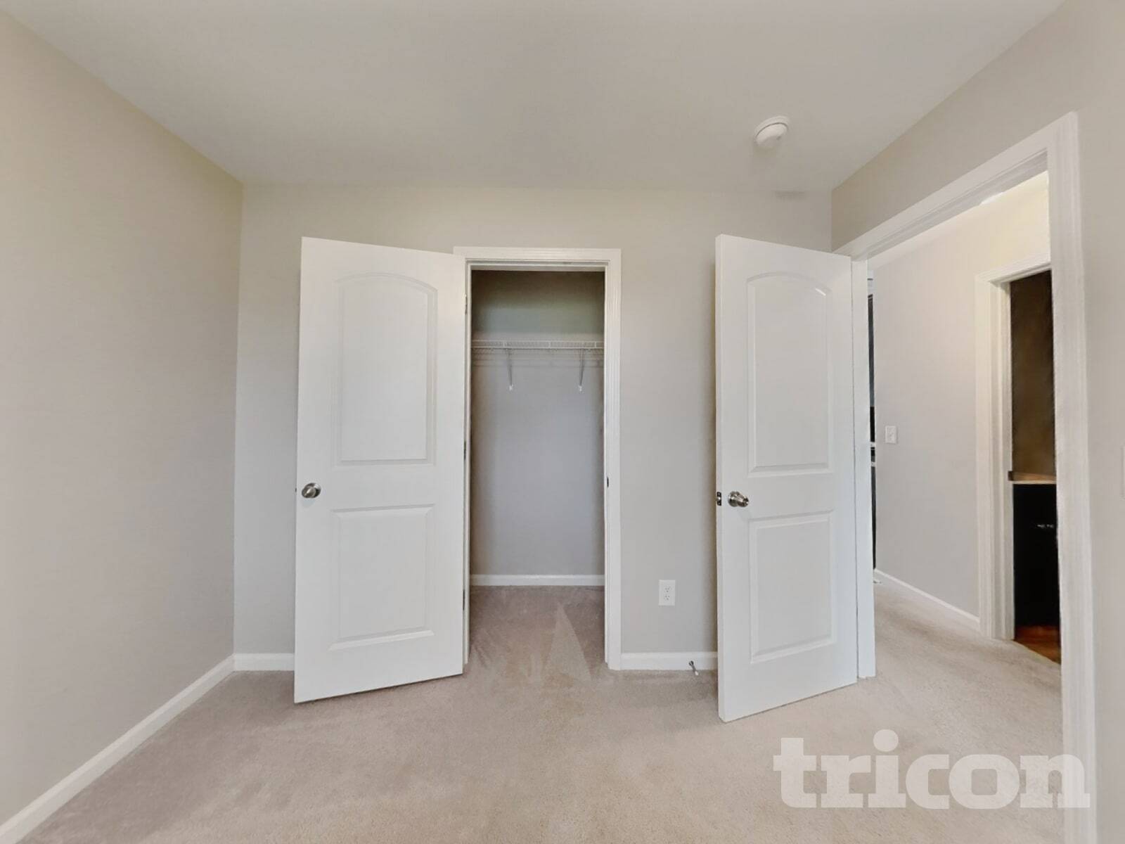 Building Photo - 219 Plains Dr