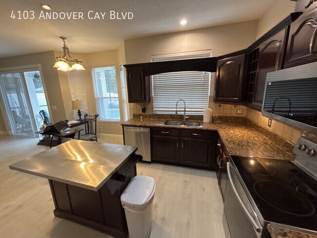 Building Photo - 4103 Andover Cay Blvd