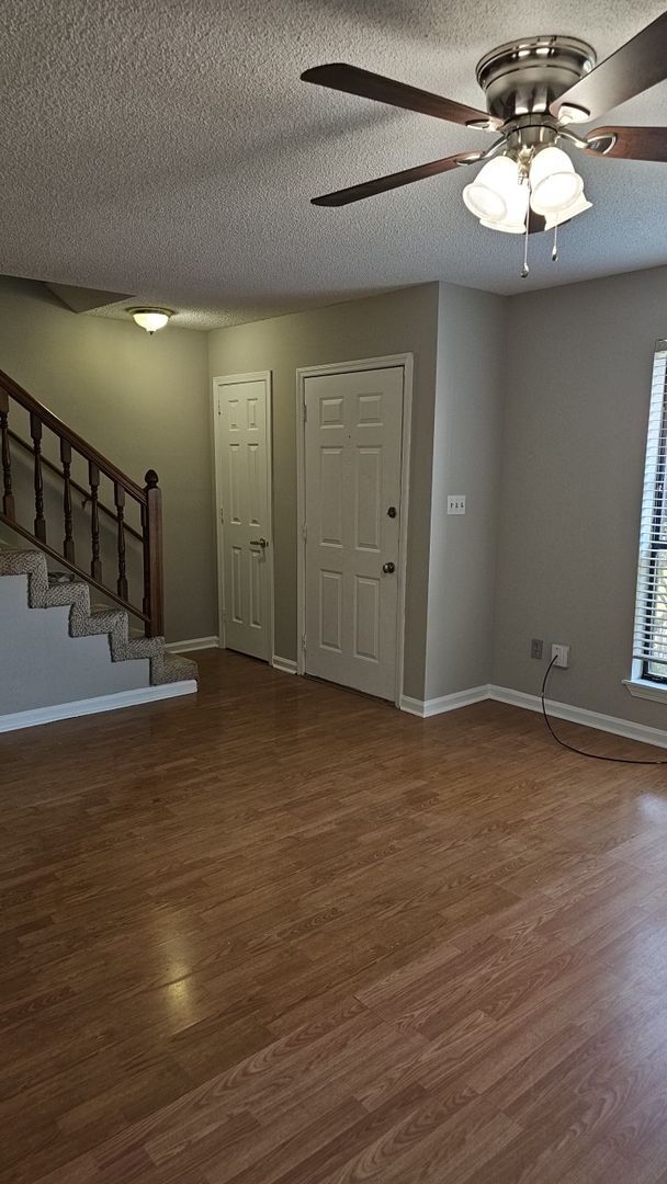 Building Photo - MOVE IN SPECIAL!! FIRST MONTH FREE!!