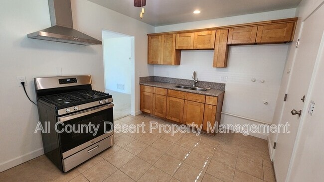 Building Photo - 44868 Santa Anita Ave