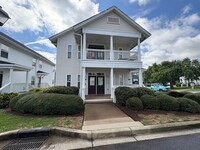 Building Photo - 3 Bedroom 2 Bath home  a few minutes from Downtown Greenville !!!