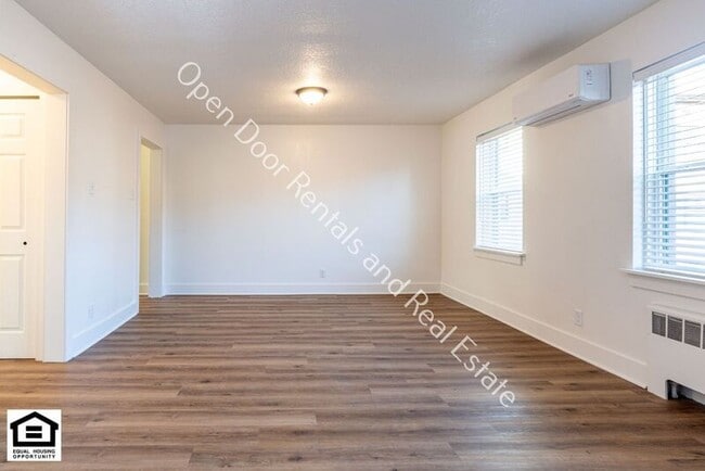 Building Photo - 1823 Griswold Dr