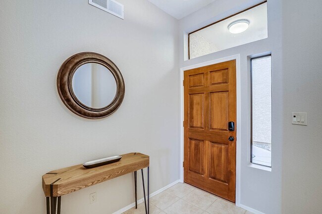 Building Photo - Resort Style Living - Furnished Three Bedr...