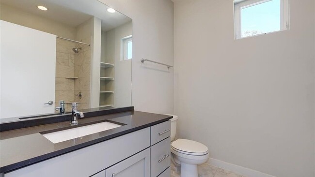 Building Photo - 3108 Aldwyche Dr