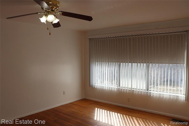 Building Photo - 8256 Karam Blvd