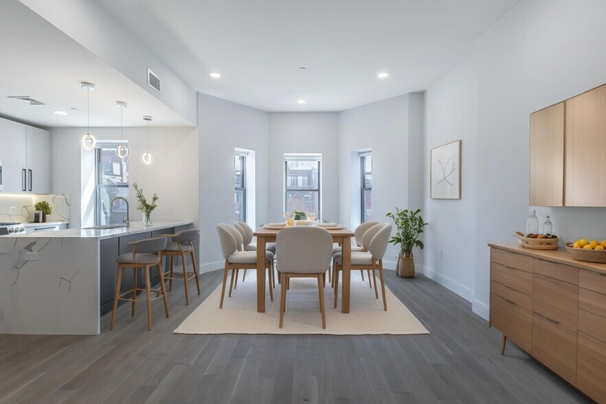 Building Photo - 169 Newbury St