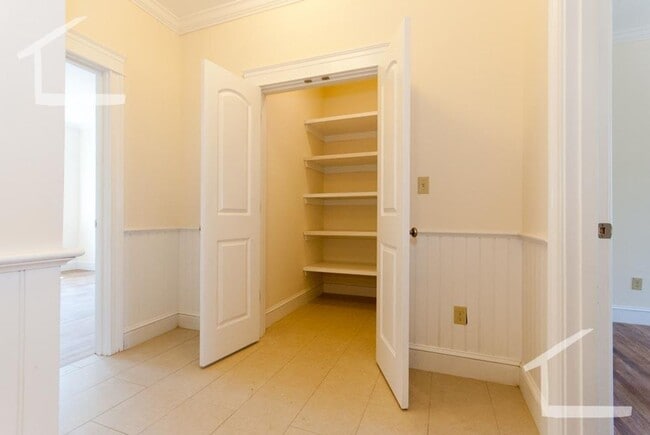 Building Photo - 6/1 No Fee! Large, renovated 4BR/2BA with heat inc, balcony