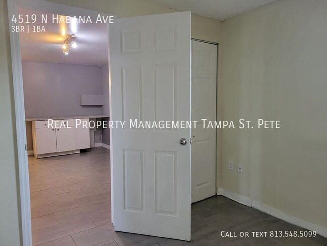 Building Photo - 4519 N Habana Ave