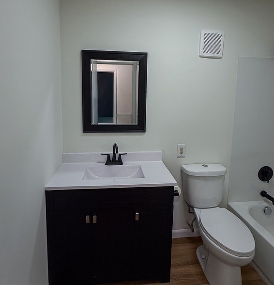 Building Photo - 2005 S Prospect Ave