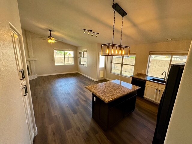 Building Photo - 7916 W Kimberly Way