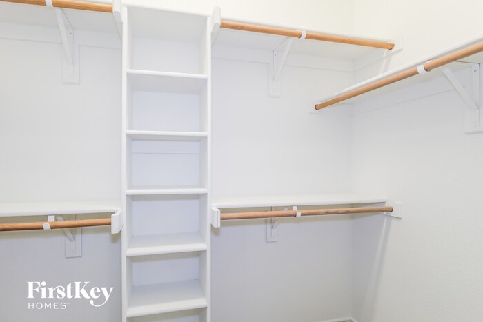 Building Photo - 226 Bob White Dr