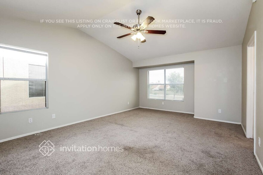 Building Photo - 15923 N 89th Ave