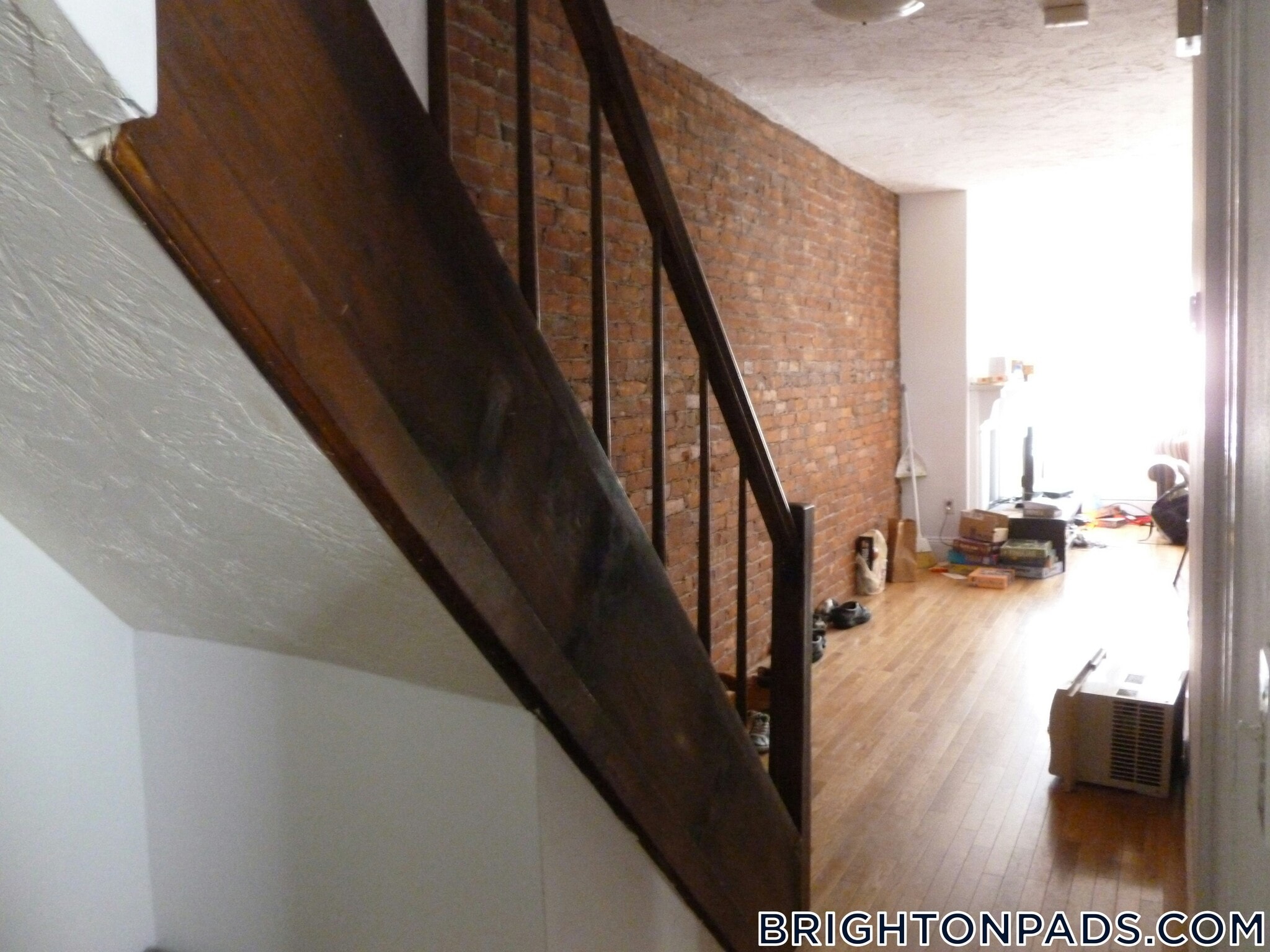 Building Photo - 64 Murdock St